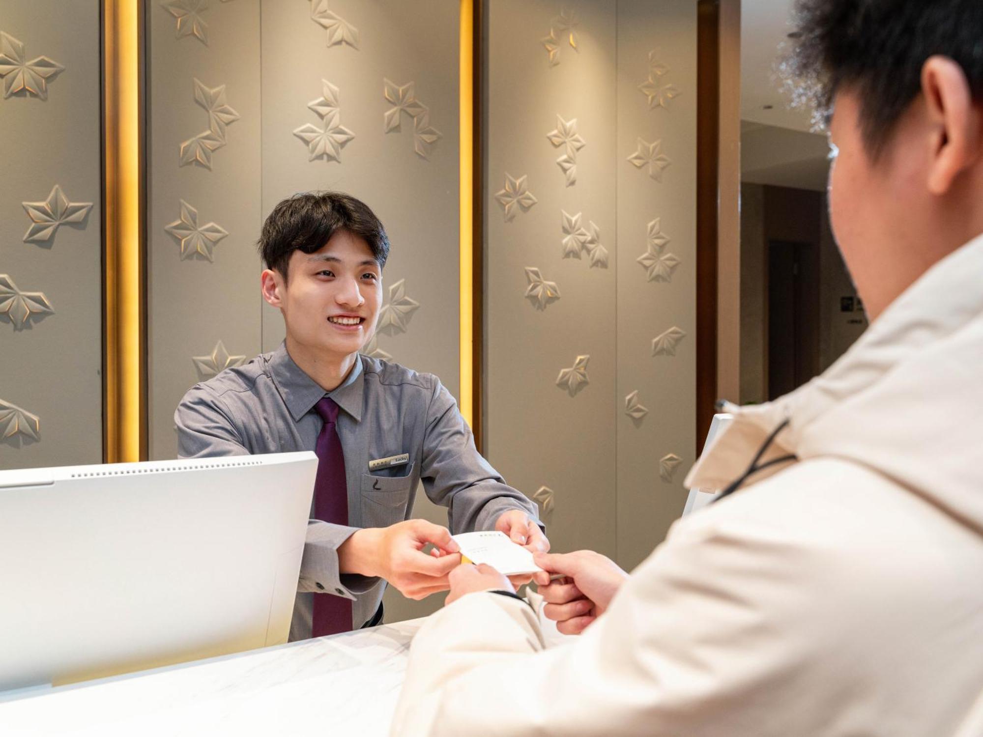 Lavande International Hotel Guangzhou Us Consulate General Guangzhou Grandview Plaza Branch - Free Shuttle Bus To Canton Fair Complex During Canton Fair Period & Free Vpn Internet Access Kültér fotó
